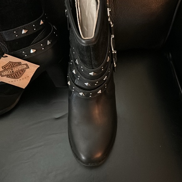 HARLEY DAVIDSON BOOTS 4 INCH HEELS TAGS TAKEN OFF BOOTS WORN ONE TIME TO TRY ON - Picture 5 of 10
